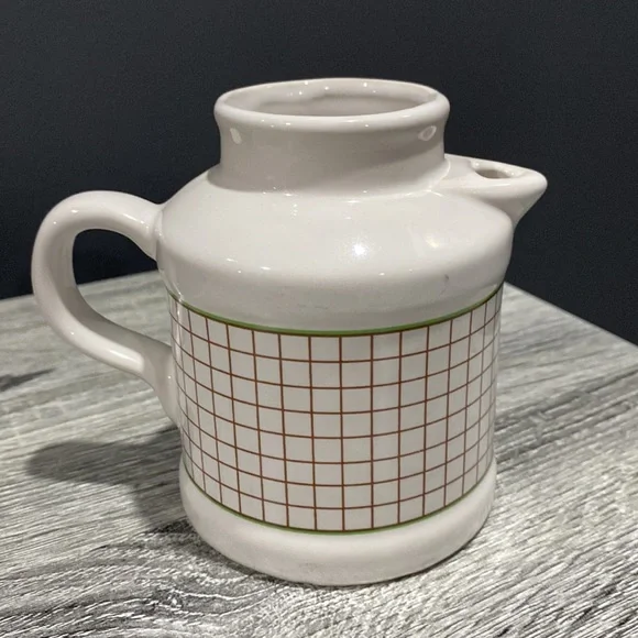 Vintage | Milk Pitcher and Sugar Dish - Made in Taiwan - Picture 3 of 8